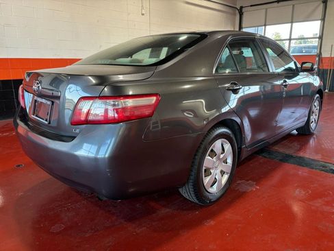 Used 2009 Toyota Camry LE image 7