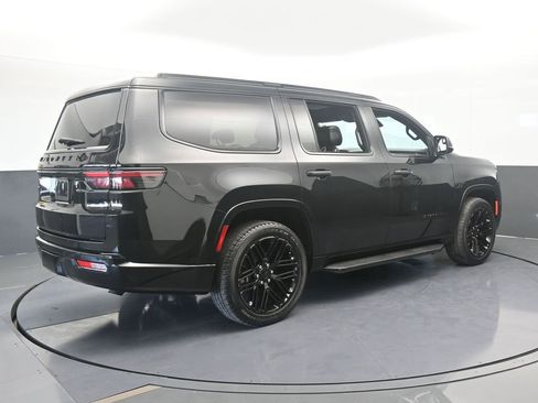 Used 2022 Jeep Wagoneer Series II image 6