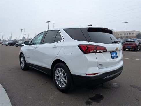 Used 2022 Chevrolet Equinox LT image 30