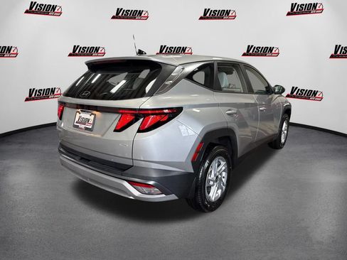 Used 2025 Hyundai Tucson SE AWD/4WD image 5