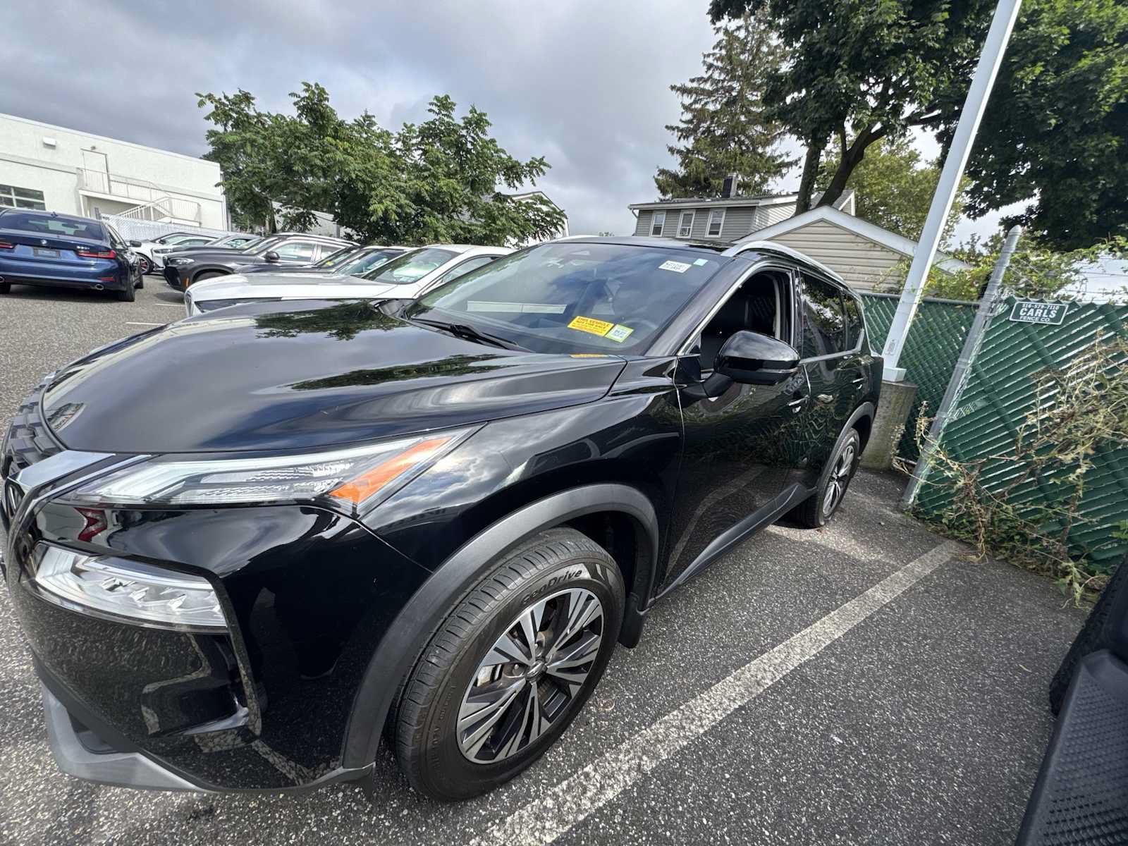 Used 2021 Nissan Rogue SV w/ Premium Package AWD/4WD image 4