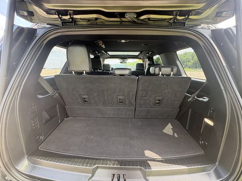 Used 2021 Ford Expedition XLT AWD/4WD image 15