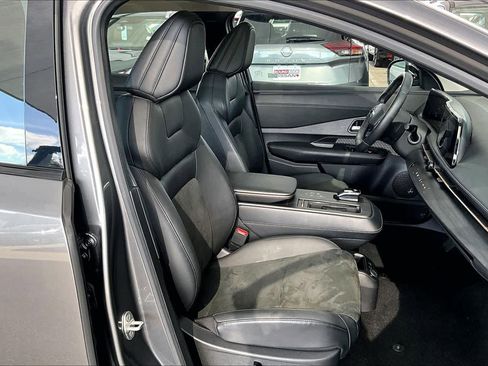 Used 2024 Nissan Ariya AWD image 8