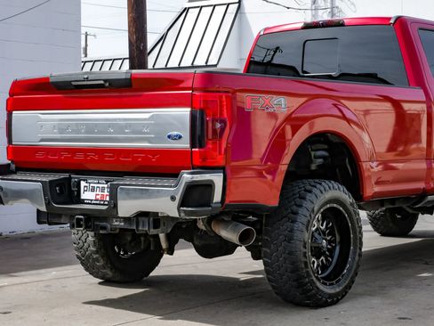 Used 2017 Ford F250 Platinum w/ Platinum Ultimate Package image 6