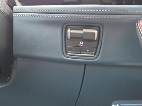 Used 2025 Cadillac Escalade IQ Luxury 2 w/ LPO, Premium Carpet Package AWD/4WD image 15