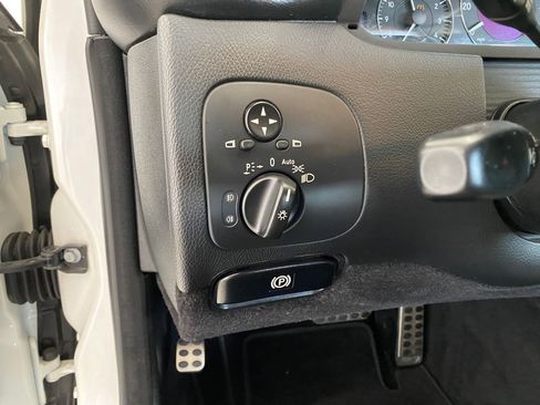 Used 2009 Mercedes-Benz CLK 350 Cabriolet image 17