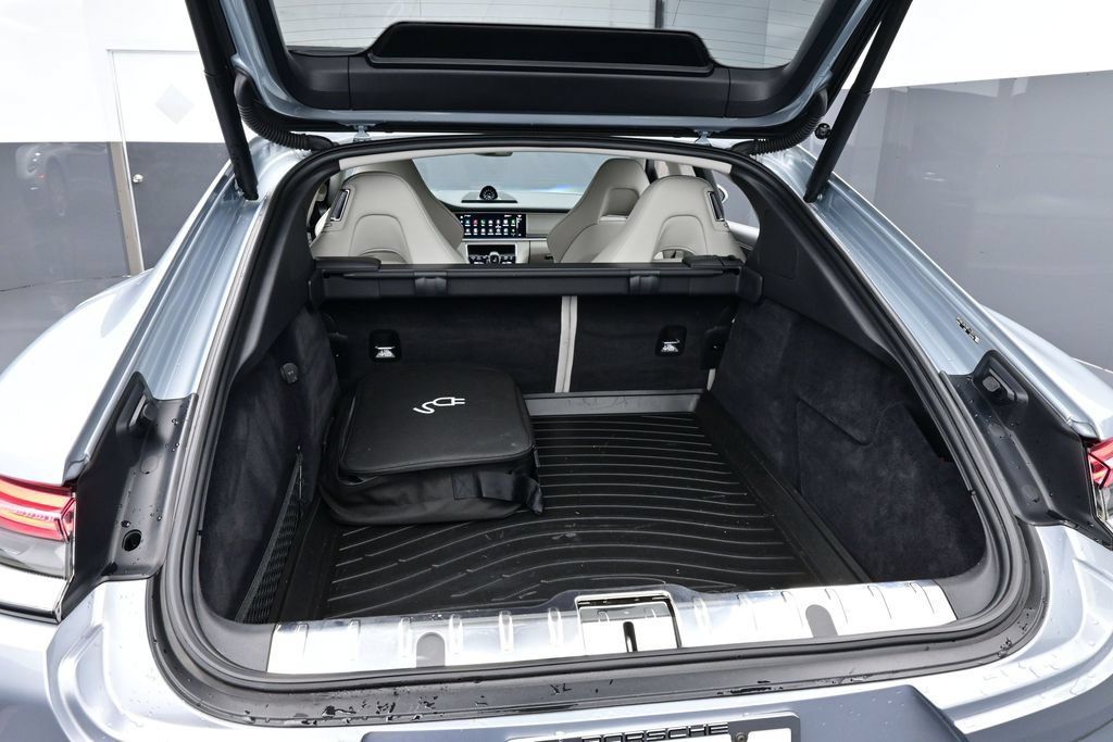 Certified 2023 Porsche Panamera AWD/4WD image 16
