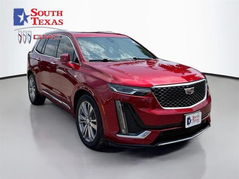 Used 2023 Cadillac XT6 Premium Luxury w/ Technology Package FWD image 1