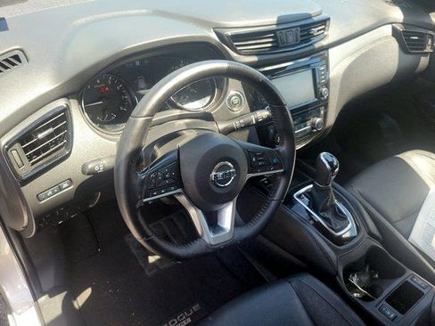 Used 2020 Nissan Rogue Sport SL FWD image 21