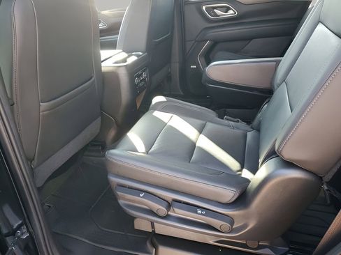 Used 2021 Chevrolet Tahoe Z71 w/ Luxury Package image 18