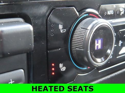 Used 2025 Chevrolet Silverado 1500 LT image 2