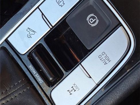 Used 2022 Hyundai Santa Cruz SEL Premium image 15