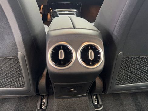 Used 2024 Mercedes-Benz CLA 250 4MATIC image 68