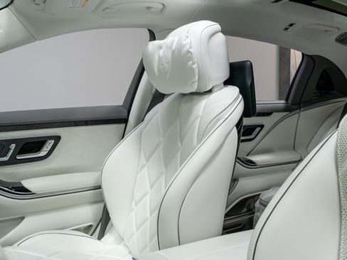 Used 2023 Mercedes-Benz Maybach S 680 4MATIC image 14