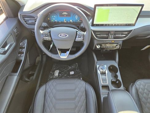 New 2024 Ford Escape SE w/ PHEV Premium Package image 10