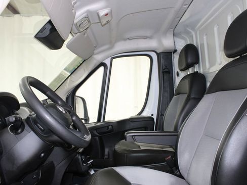 Used 2023 RAM ProMaster 2500 FWD image 16