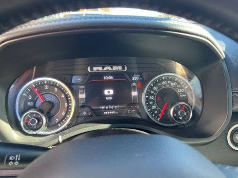 Used 2024 RAM 1500 Laramie image 9
