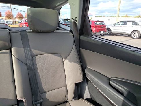 Used 2017 Hyundai Santa Fe SE Ultimate w/ SE Ultimate Tech Package 03 image 14