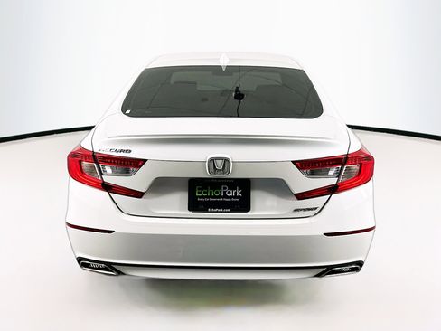 Used 2019 Honda Accord Sport image 7