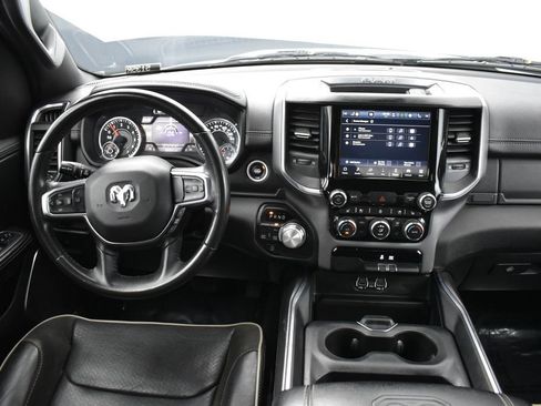 Used 2024 RAM 1500 Laramie AWD/4WD image 12