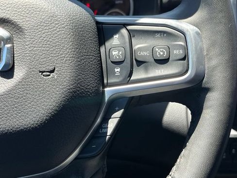 Certified 2025 RAM 2500 Big Horn AWD/4WD image 16