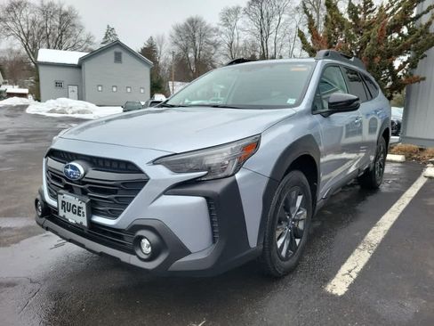 Used 2024 Subaru Outback Onyx Edition image 8
