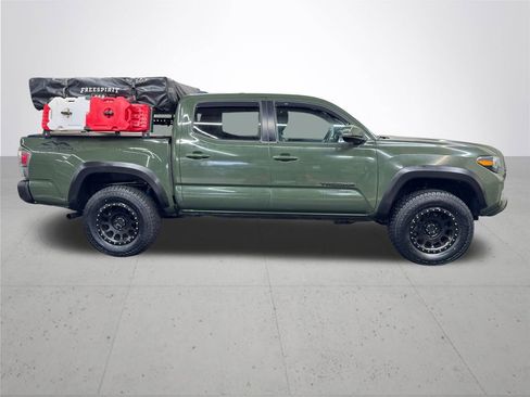 Used 2021 Toyota Tacoma TRD Off-Road AWD/4WD image 9