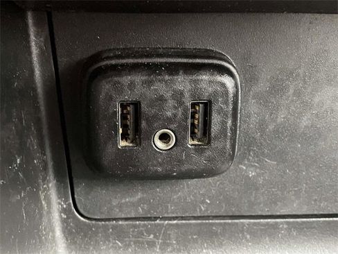 Used 2020 Chevrolet Colorado 2WD Extended Cab image 27