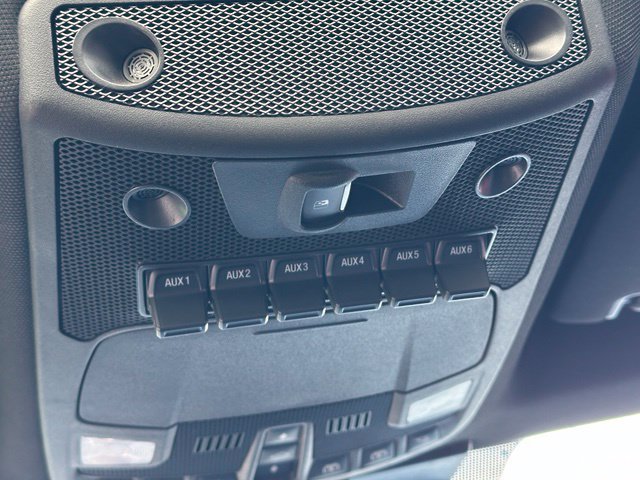 Used 2020 Ford F150 Raptor w/ Equipment Group 802A Luxury AWD/4WD image 27