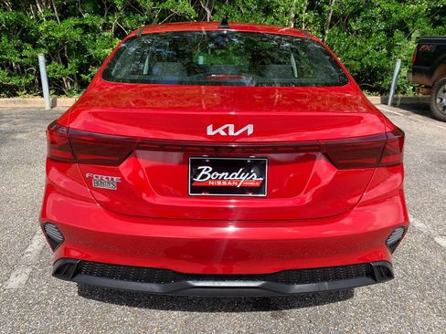 Used 2023 Kia Forte LXS FWD image 6