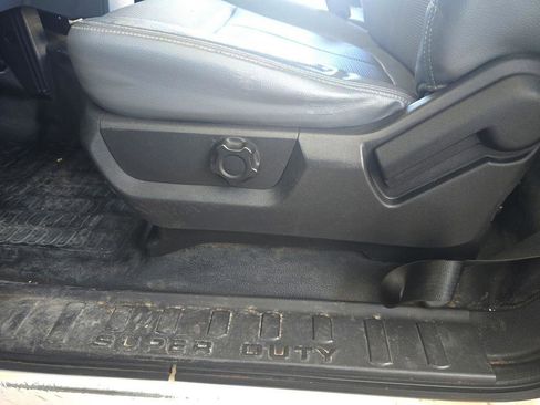 Used 2015 Ford F350 XL w/ Trailer Tow Package image 19