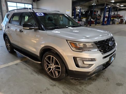 Used 2016 Ford Explorer Sport w/ Equipment Group 401A image 4