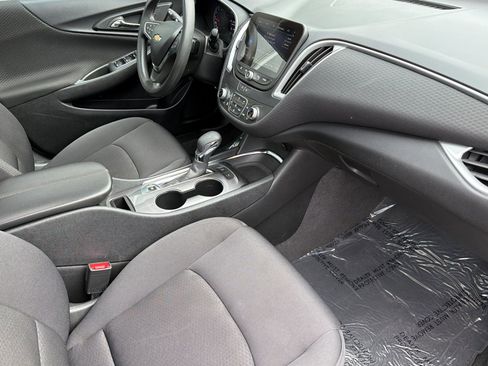 Used 2024 Chevrolet Malibu LT FWD image 14