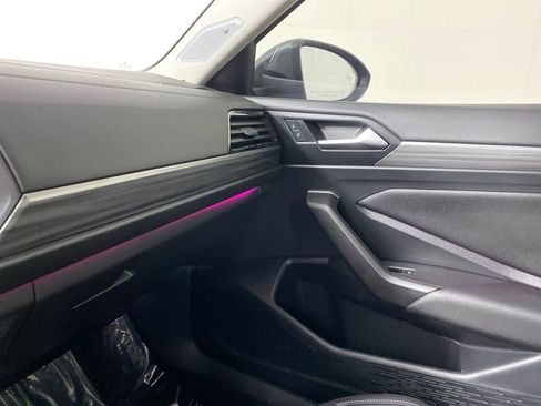 Used 2021 Volkswagen Jetta SEL image 25