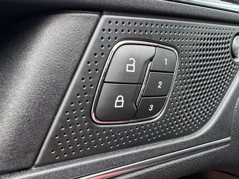 Used 2021 Ford Edge ST w/ Equipment Group 401A AWD/4WD image 11