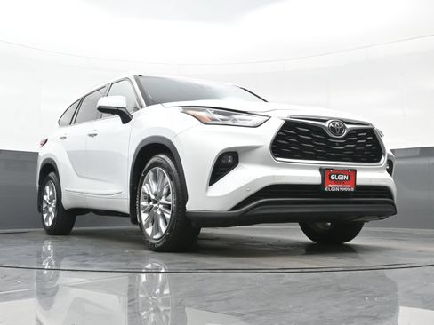 Used 2022 Toyota Highlander Limited AWD/4WD image 28