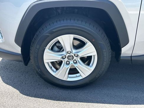 Used 2019 Toyota RAV4 XLE FWD image 28
