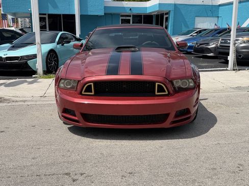 Used 2013 Ford Mustang Premium RWD image 3