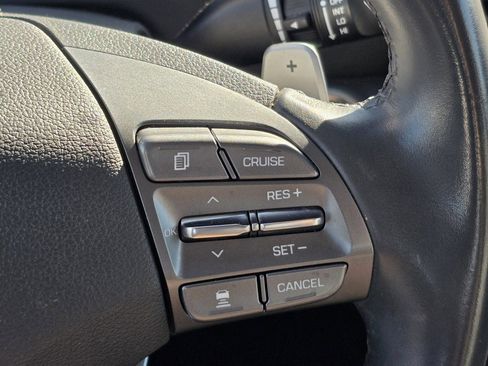 Used 2020 Hyundai Ioniq Limited image 11