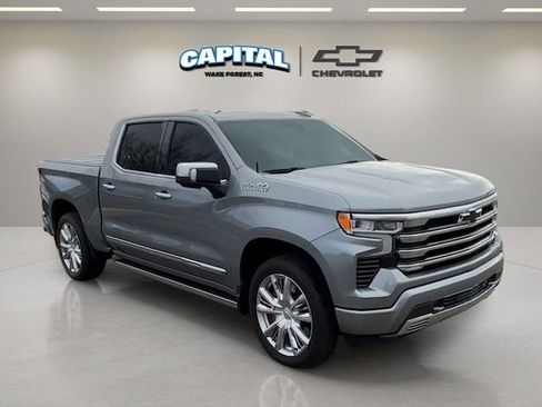 Used 2025 Chevrolet Silverado 1500 High Country image 7