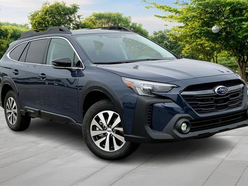 New 2025 Subaru Outback Premium image 2