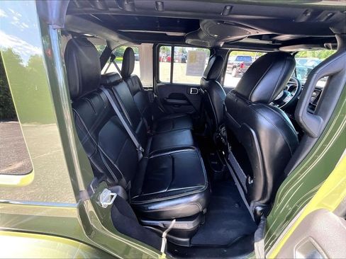 Used 2024 Jeep Wrangler High Altitude AWD/4WD image 16