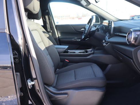 Used 2025 Chevrolet Equinox LT image 15