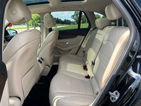 Used 2022 Mercedes-Benz GLC 300 4MATIC image 20