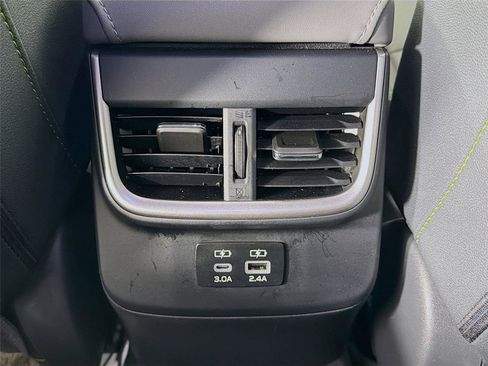 Certified 2025 Subaru Outback Onyx Edition AWD/4WD image 27