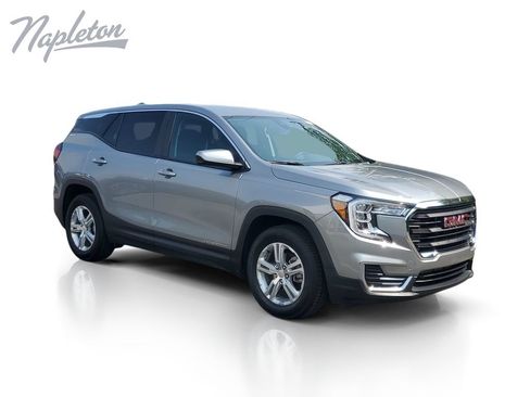 Used 2024 GMC Terrain SLE FWD image 8