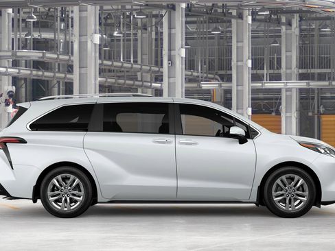 New 2026 Toyota Sienna Limited FWD image 12