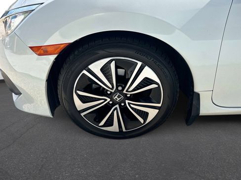 Used 2017 Honda Civic EX-L image 10