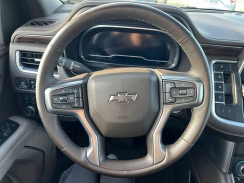 Used 2023 Chevrolet Suburban Z71 w/ Off-Road Capability Package image 15