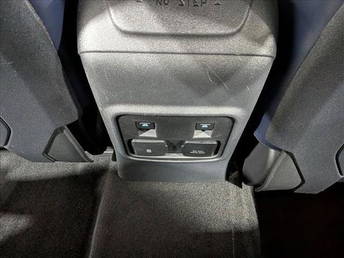 Used 2023 Ford Bronco Raptor AWD/4WD image 17